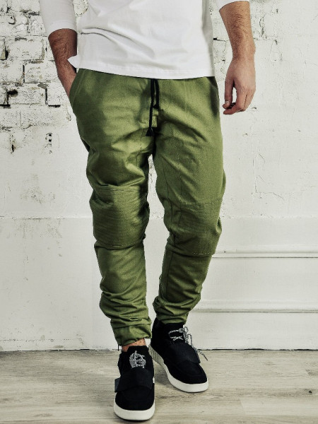 Чиносы Monochrome