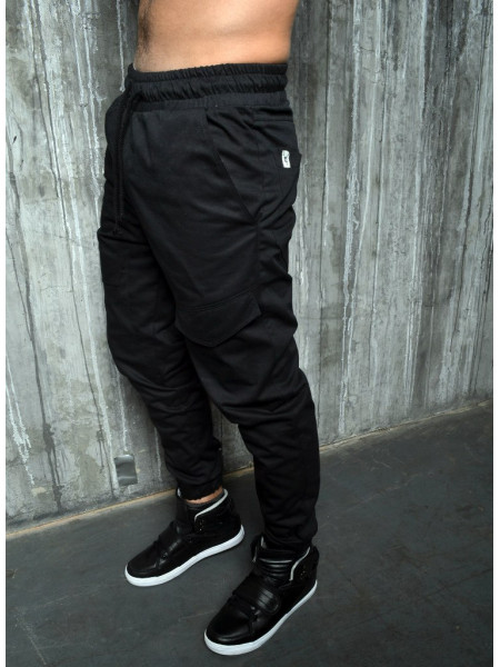 Чиносы на резинке с карманами