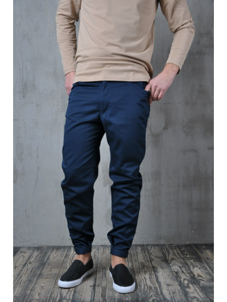 Зауженные брюки на липучке