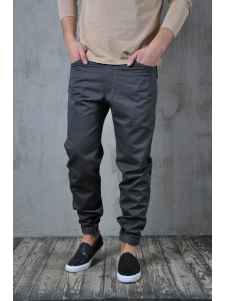 Зауженные брюки на липучке