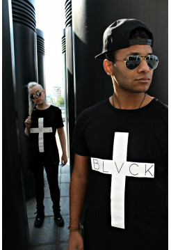 Футболка крест