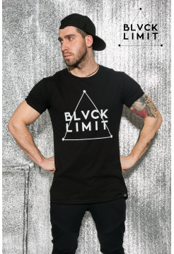 Футболка с логотипом