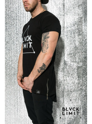 Футболка с логотипом