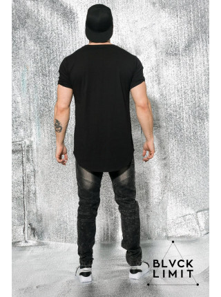 Футболка удлиненная черная